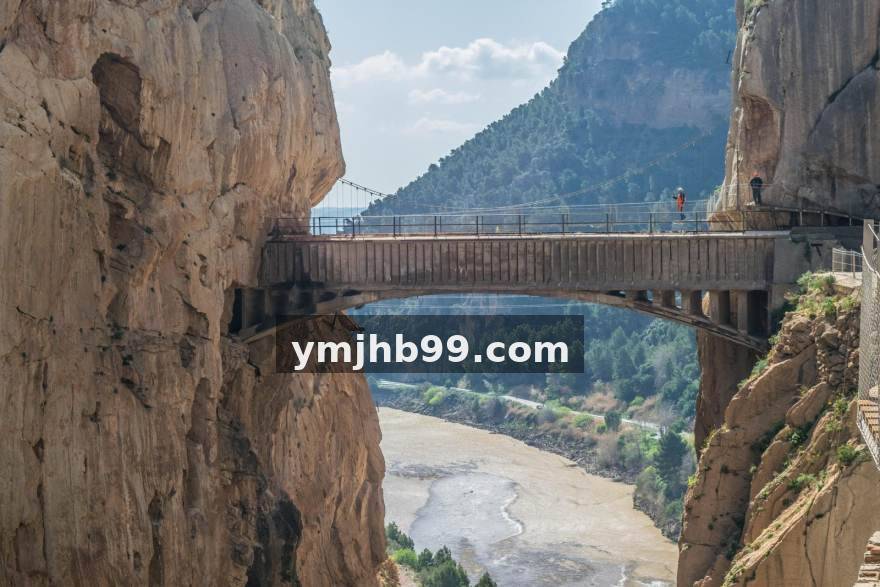 YY体育 数据建模师的场边手记：从一张战术板到一套赛前判断框架